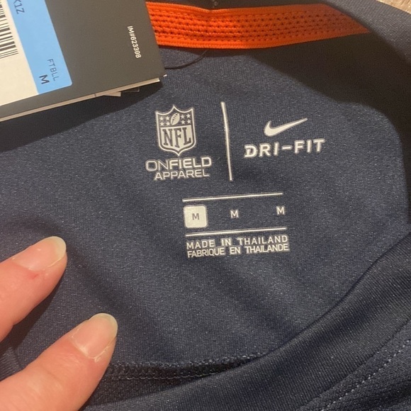 Nike Women's Chicago Bears Dri-Fit NFL Pull Over Long Sleeve Navy Shirt (Medium) - Picture 7 of 13